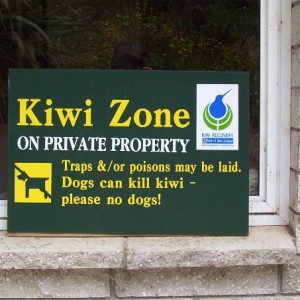 kiwi zone sign-small